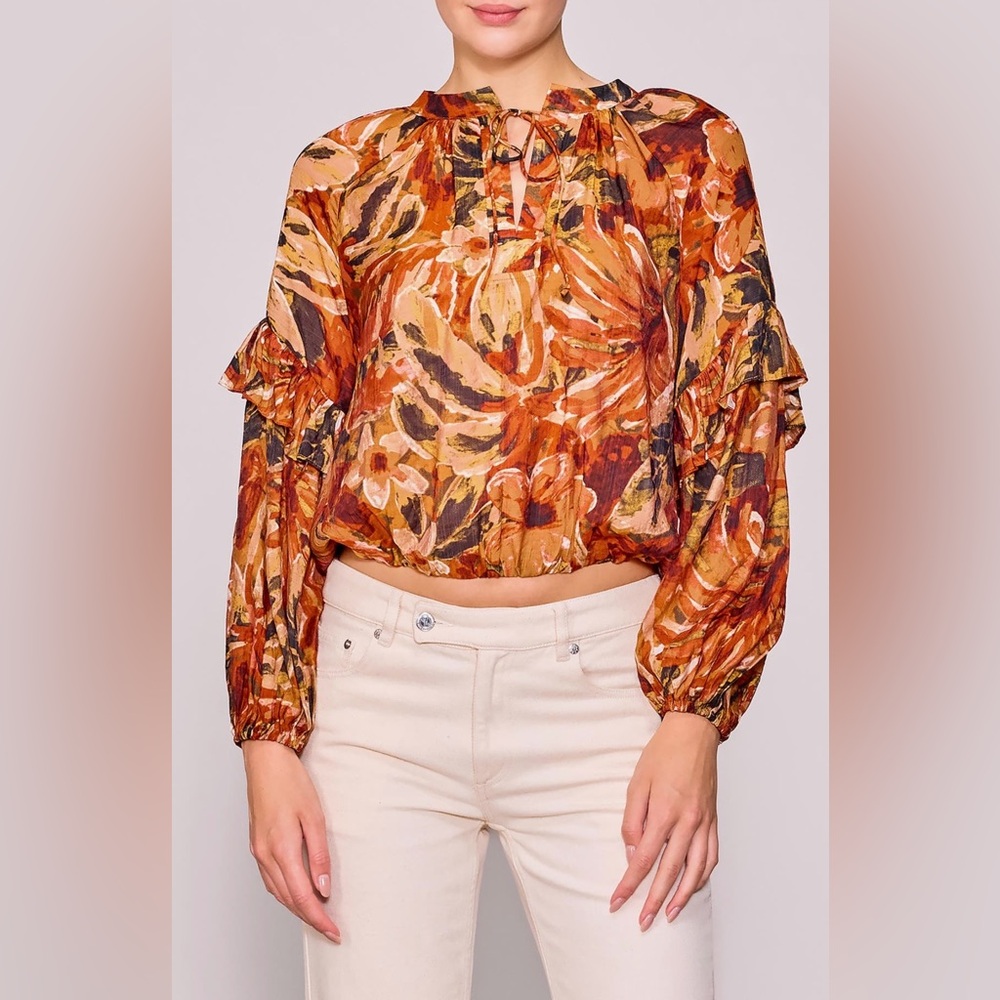 MELLODAY
Print Woven Top
Size S